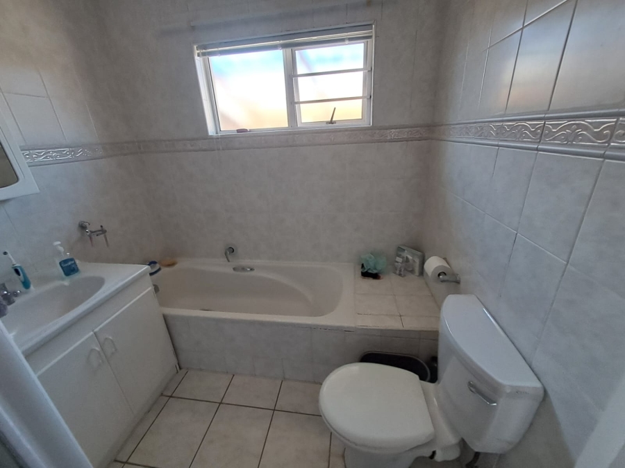 2 Bedroom Property for Sale in Gonubie Eastern Cape